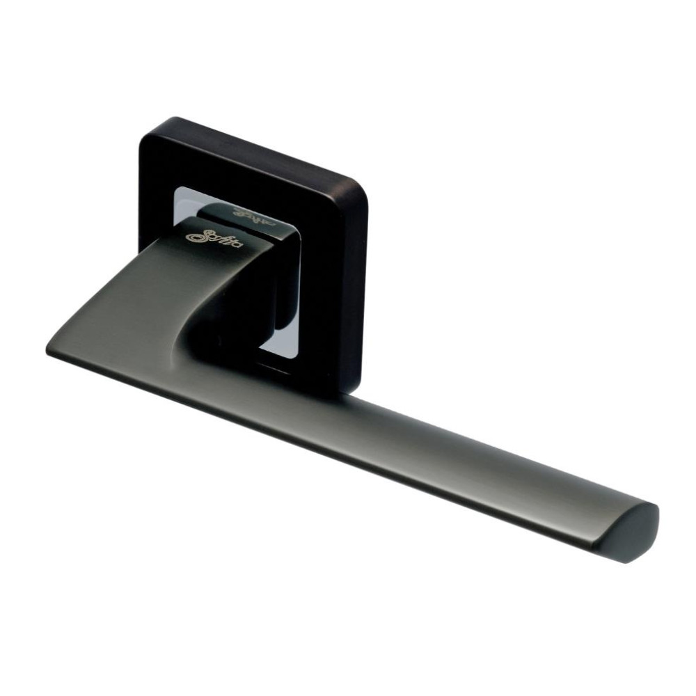 Ручка для дверей на розетке RAZOR SQ MSB